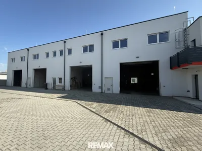5-Zimmer-Gewerbeimmobilie mieten in Neusiedl am See – 214 m², € 3.240 – Bild 11 von 14
