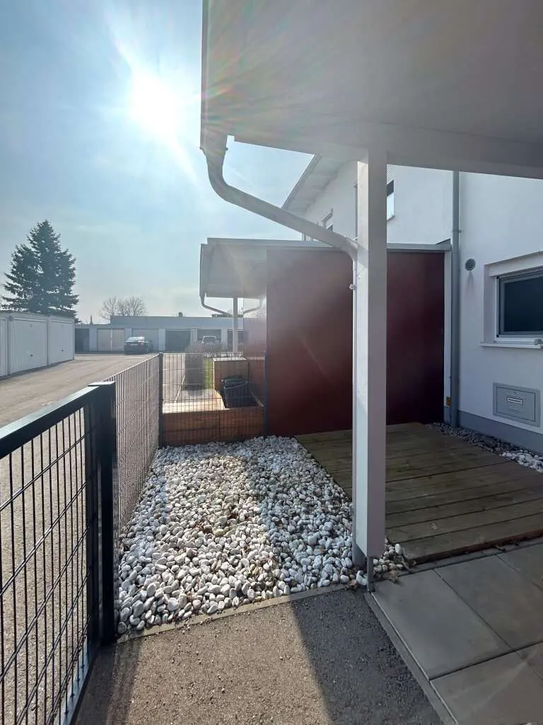 MODERNES REIHENHAUS MIT GARTEN UND GARAGE IN ATTNANG PUCHHEIM - Vue 2