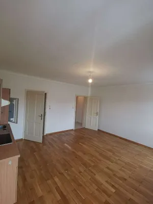 2-Zimmer-Wohnung mieten in Steyr – 47 m², € 510 – Bild 3 von 8