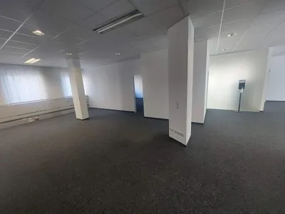 Gewerbeimmobilie mieten in Wels – 175 m², € 2.997 – Bild 5 von 12