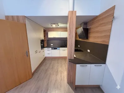 4-Zimmer-Wohnung mieten in Horn – 205 m², € 1.150 – Bild 5 von 14