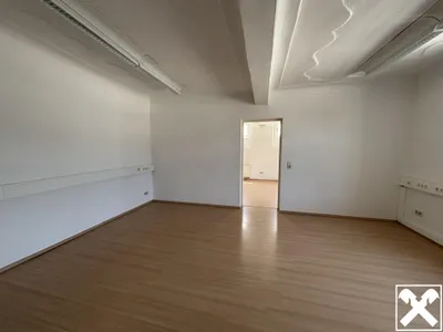 6-Zimmer-Immobilie mieten in Kirchdorf an der Krems – 186 m², € 2.545 – Bild 4 von 5