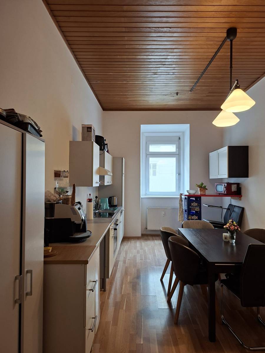 großzügige Wohnung Nähe Karl-Franzens-Universität mit 3 extra begehbaren Zimmern (WG tauglich) - Ansicht 2