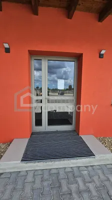 Gewerbeimmobilie mieten in Bruck an der Leitha – 77,51 m², € 950 – Bild 3 von 12