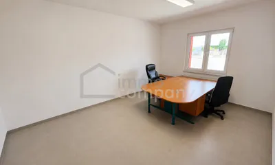 Gewerbeimmobilie mieten in Bruck an der Leitha – 77,51 m², € 950 – Bild 1 von 12