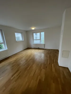 In unmittelbarer Nähe zum Rochusmarkt! 2-Zimmer-Wohnung mit Loggia – Bild 3