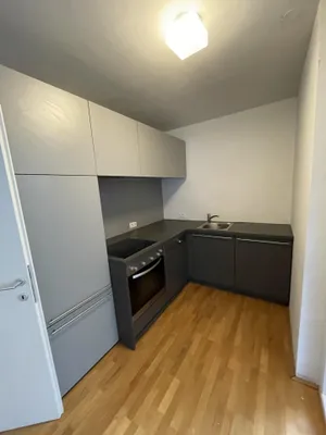 In unmittelbarer Nähe zum Rochusmarkt! 2-Zimmer-Wohnung mit Loggia – Bild 2