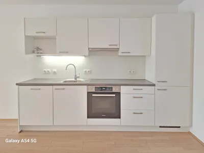 Ruhige 3-Zimmer-Wohnung mit Außenfläche – Bild 3