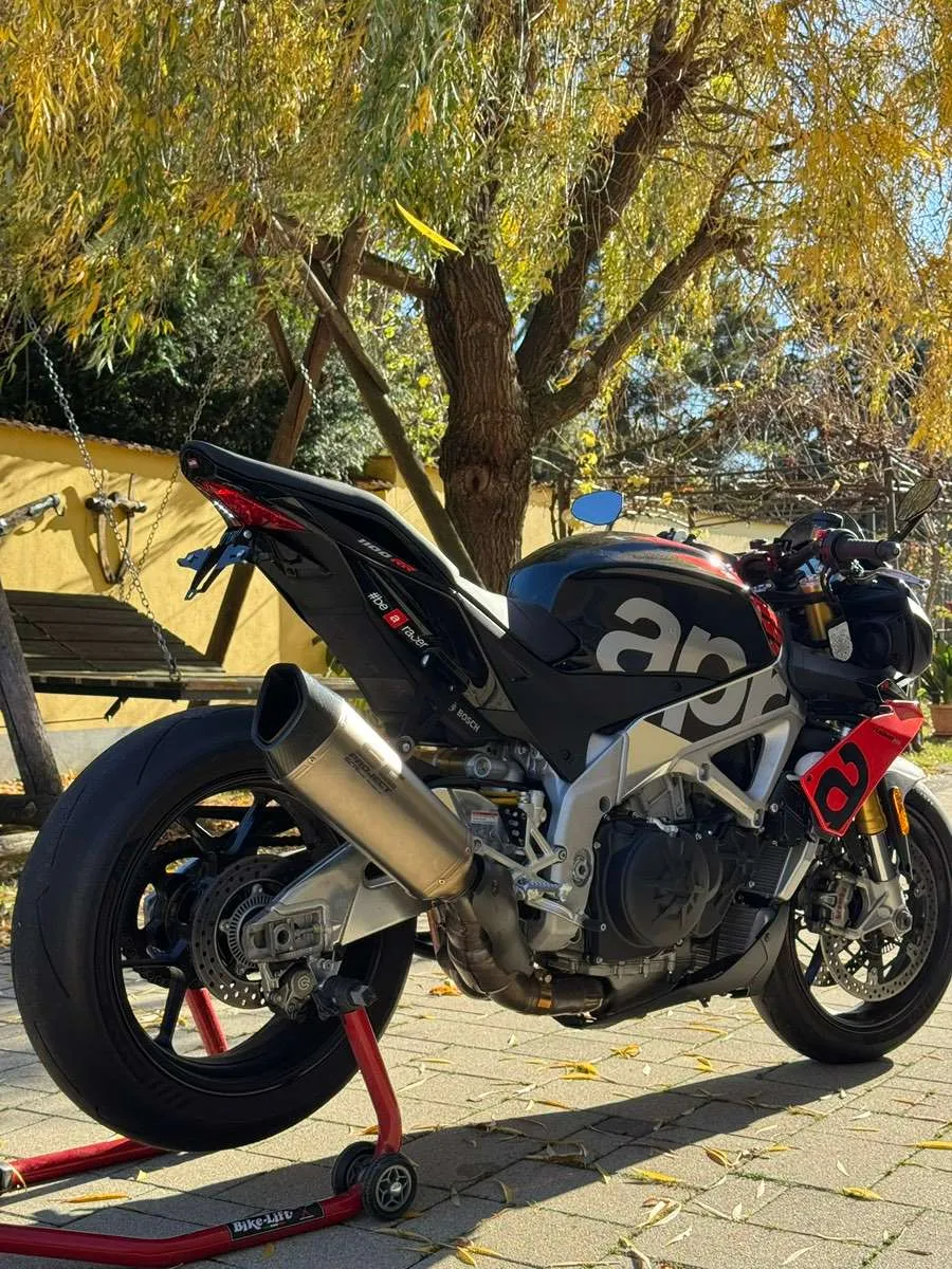 Aprilia Tuono
