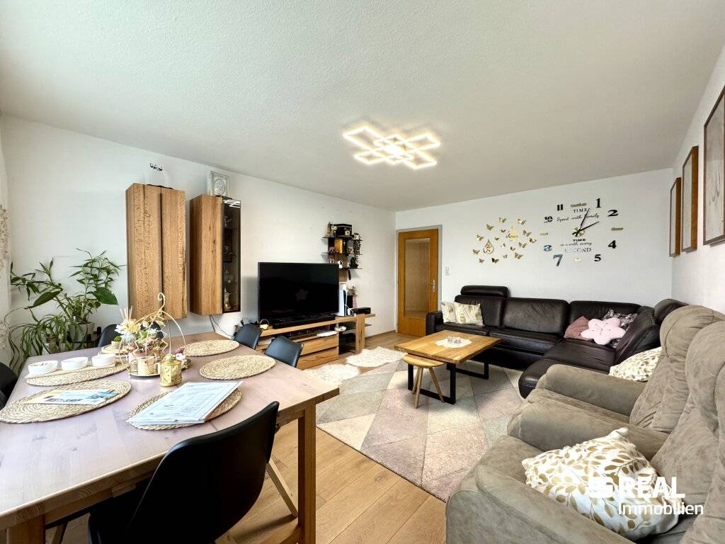Modernisierte 4-Zimmerwohnung mit Balkon und Garagenbox, Wolfurt