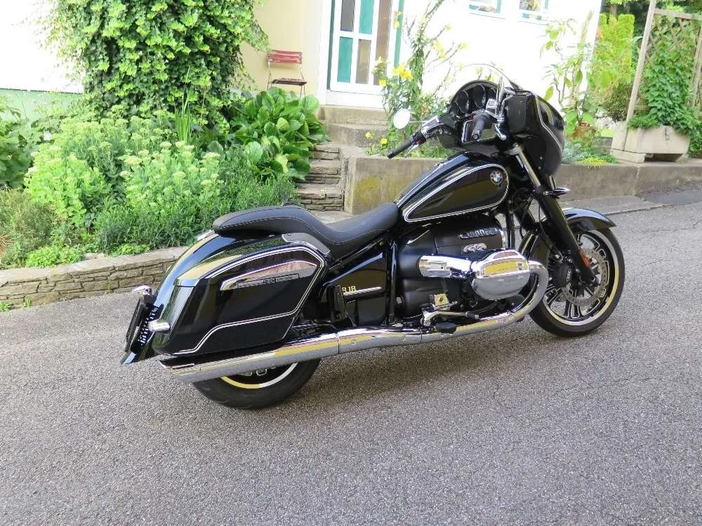 BMW R 18
