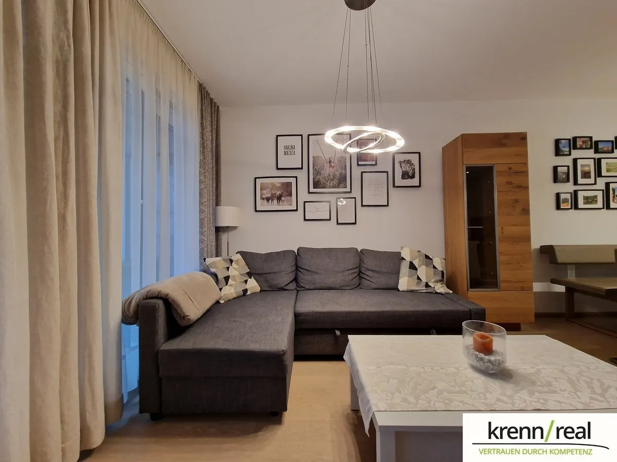 Moderne Wohnung mit 90 m² Eigengarten und TG-Platz – pohled 2