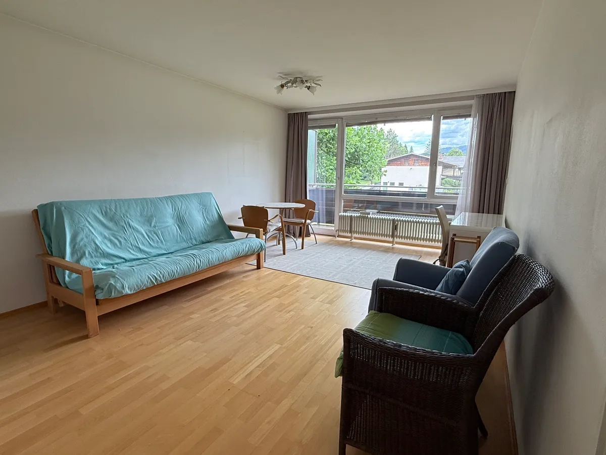 Wohnen im Grünen und dennoch in der Stadt - helle Garconniere mit großem Balkon – pohled 2