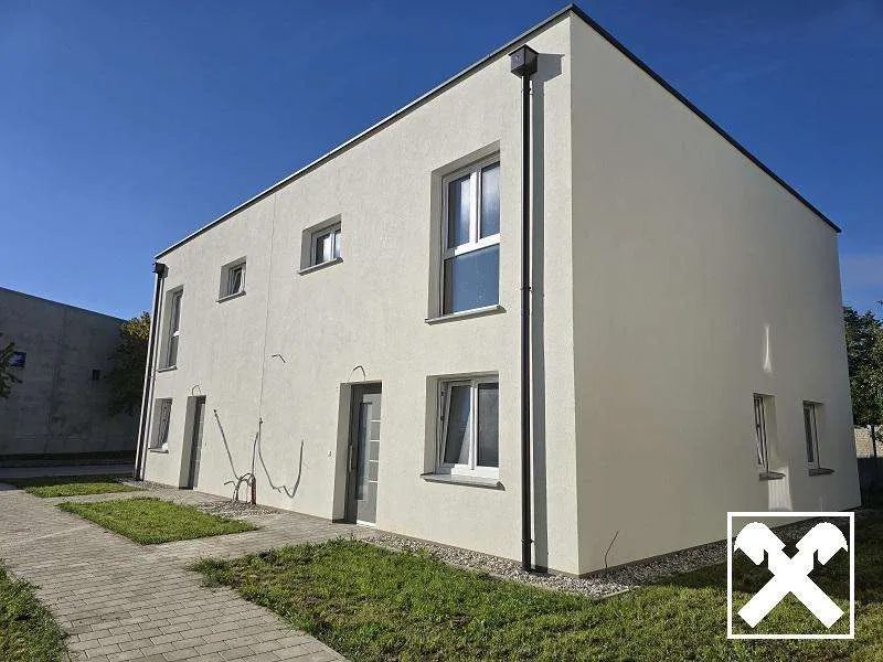 MODERN, MASSIV UND HOCHWERTIG VOM BAUMEISTER - Ansicht 3