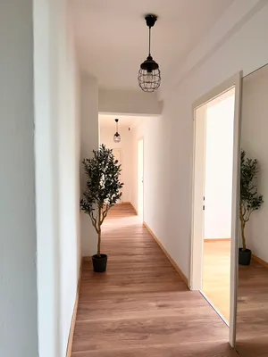 Helle 4-Zimmer-Wohnung mit Wohnküche in zentraler Lage nahe Weberzeile, photo 1