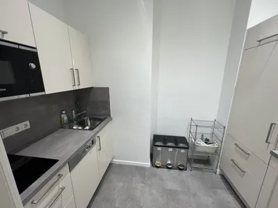 2-Zimmer-Gewerbeimmobilie mieten in Salzburg Stadt – 140 m², € 2.499 – Bild 10 von 15