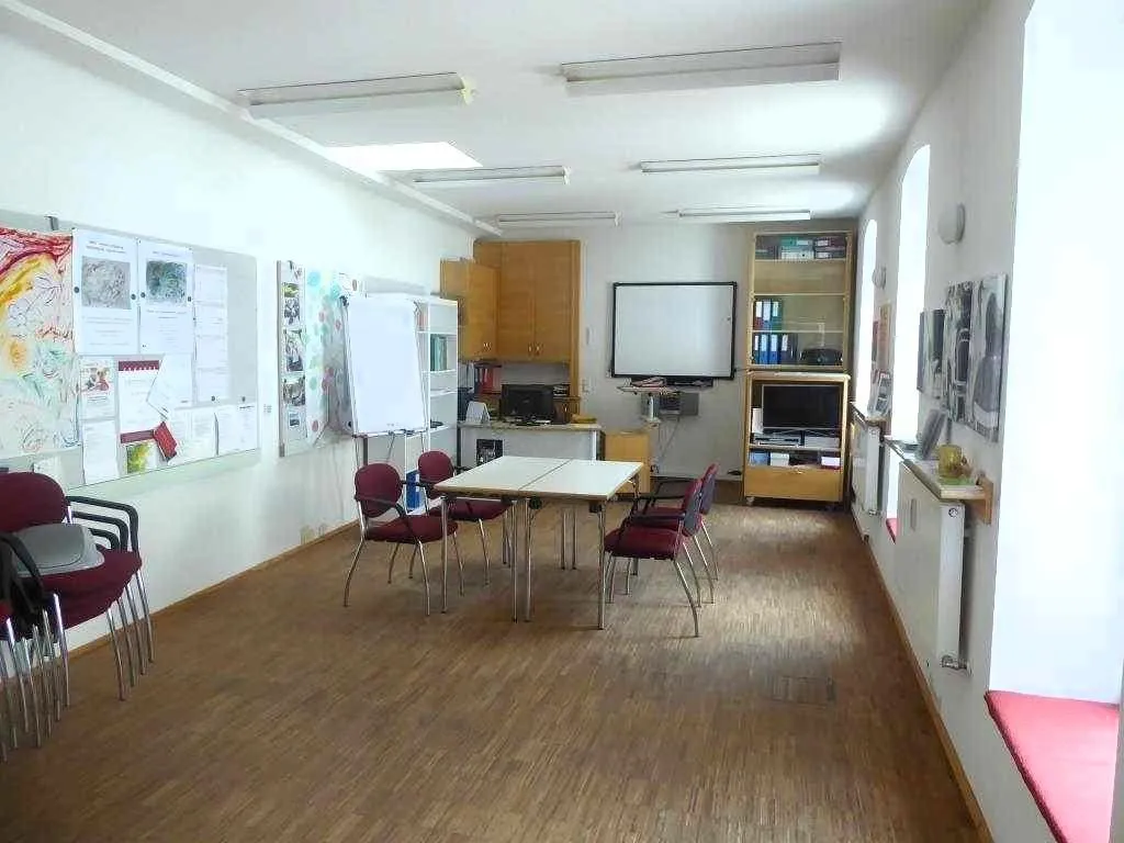 Kleines Büro / Praxis am "KJ" mit idealer Infrastrukturanbindung - Widok 2