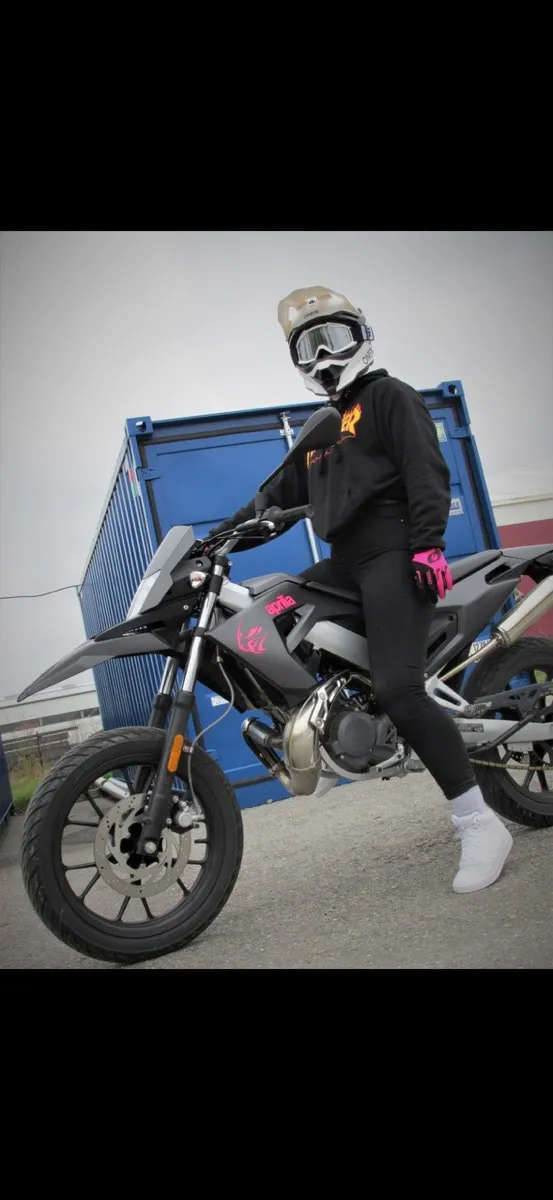 Aprilia SX