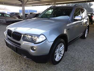BMW X3 2.0d 4x4 !Navi/PDC! ! Serviceheft!