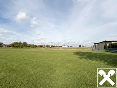 Grundstück kaufen in Ried im Innkreis – 1 015 m², € 112.420 – Bild 1 von 3