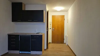 Wohnung mieten in Innsbruck – 17 m², € 780 – Bild 2 von 9
