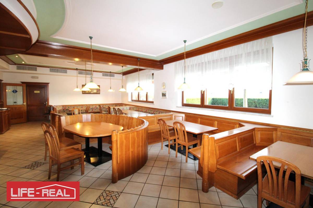 Gasthaus / Restaurant in Aussichtslage mit Gastgarten zu verpachten: optional Festsaal, Zimmer, Eisstockbahn - Ansicht 3