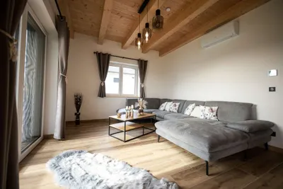 5-Zimmer-Haus mieten in Jennersdorf – 160 m², € 2.280 – Bild 10 von 34
