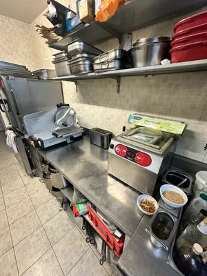 Gewerbeimmobilie mieten in Wien – 315 m², € 2.400 – Bild 26 von 30