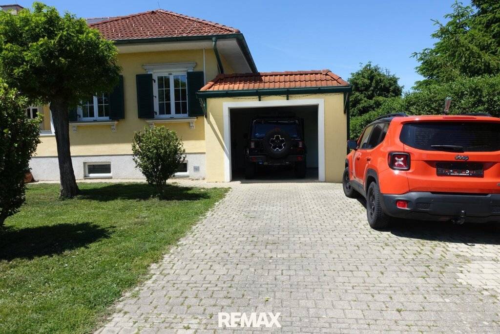 Repräsentatives Einfamilienhaus mit großen Garten, Naturpool, Wellnessbereich & autarker Energieversorgung - Ansicht 3