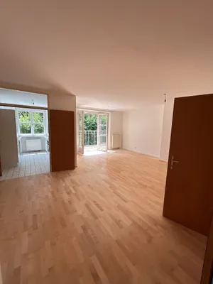 Dornbach - helle, großzügige 3 Zimmer Wohnung mit Balkon – Bild 2