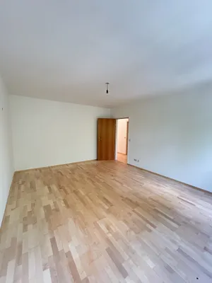 Dornbach - helle, großzügige 3 Zimmer Wohnung mit Balkon – Bild 3