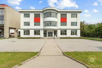 Gewerbeimmobilie mieten in Wien – 1 237 m², € 9.278