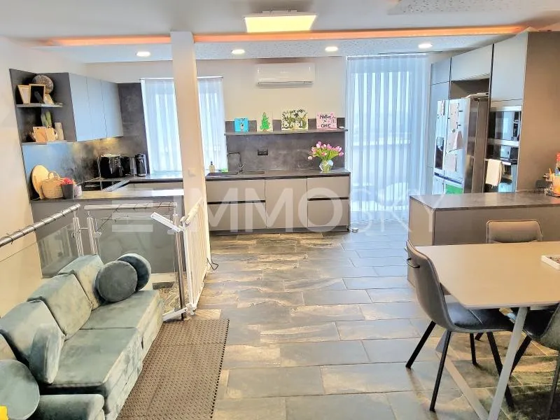 Stilvolles Penthouse 25 m² Dachterrasse; 2 Ebenen mit Panoramablick! – pohled 3
