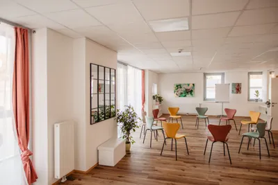 1-Zimmer-Gewerbeimmobilie mieten in Urfahr-Umgebung – 105 m², € 1.503 – Bild 1 von 9