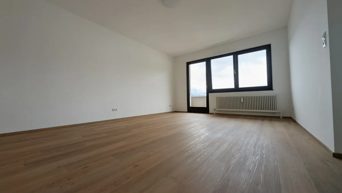 Helle 2-Zimmerwohnung mit Panoramablick - Ansicht 2