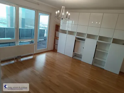 VIC, 32. STOCK, UNBEFRISTETE 3-BALKON-ZIMMER MIT FANTASTISCHEN AUSBLICK – Bild 3