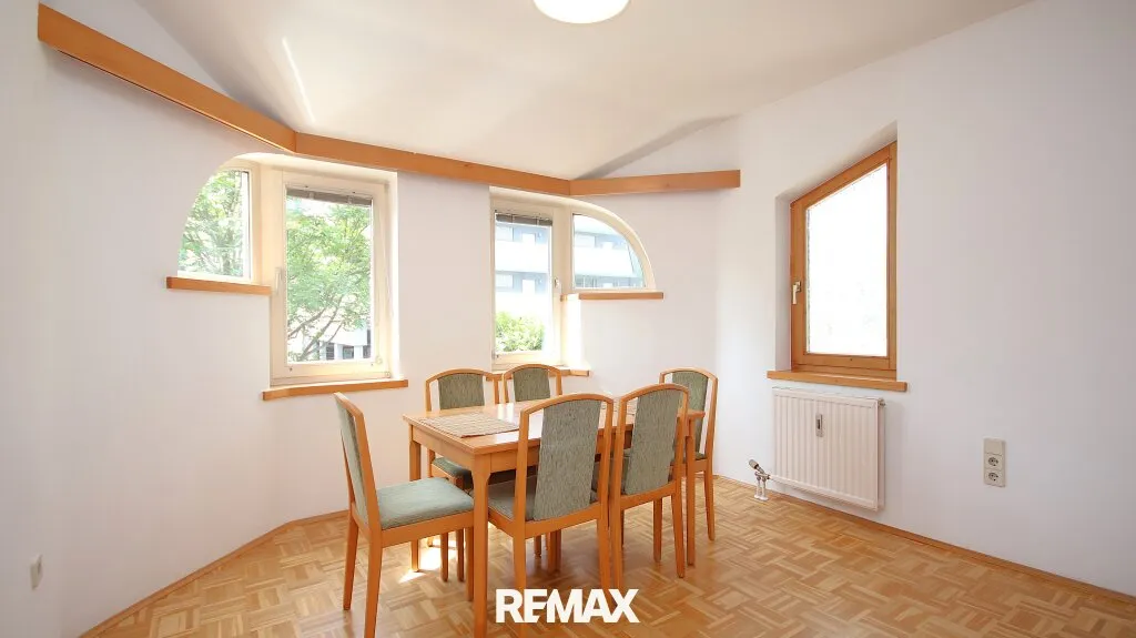 Sonnige 3-Zimmer-Wohnung mit Balkon und Tiefgaragenplatz - Widok 3