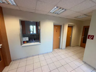 5-Zimmer-Gewerbeimmobilie mieten in Korneuburg – 466 m², € 9.600 – Bild 12 von 35