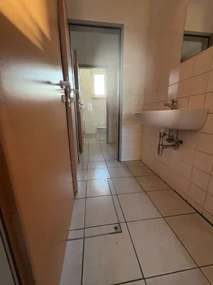 5-Zimmer-Gewerbeimmobilie mieten in Korneuburg – 466 m², € 9.600 – Bild 15 von 35