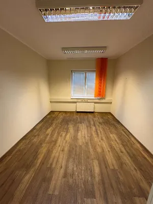 5-Zimmer-Gewerbeimmobilie mieten in Korneuburg – 466 m², € 9.600 – Bild 24 von 35