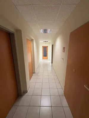 5-Zimmer-Gewerbeimmobilie mieten in Korneuburg – 466 m², € 9.600 – Bild 14 von 35