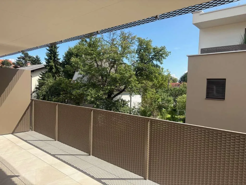 --NEUBAU-- Hochwertige 3-Zi-Wohnung mit großer Terrasse und Tiefgarage - View 2
