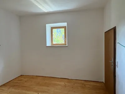 6-Zimmer-Haus mieten in Rohrbach – 135 m², € 1.000 – Bild 5 von 12