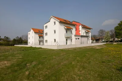 3-Zimmer-Wohnung mieten in Neunkirchen – 70 m², € 685 – Bild 2 von 6