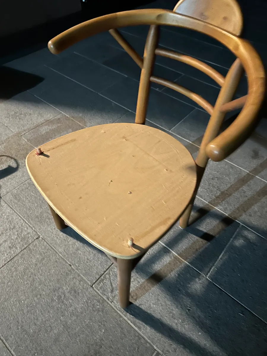 Zu verschenken: Sessel / Stühle - Sofas / Sessel (Material: Holz)