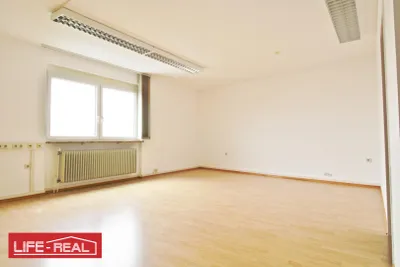 2-Zimmer-Gewerbeimmobilie mieten in Linz Land – 43 m², € 410 – Bild 6 von 7