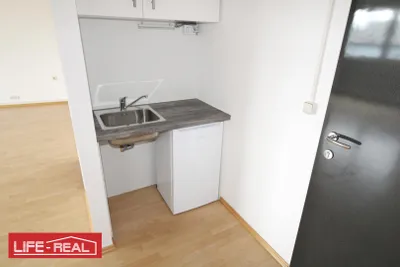 2-Zimmer-Gewerbeimmobilie mieten in Linz Land – 43 m², € 410 – Bild 4 von 7