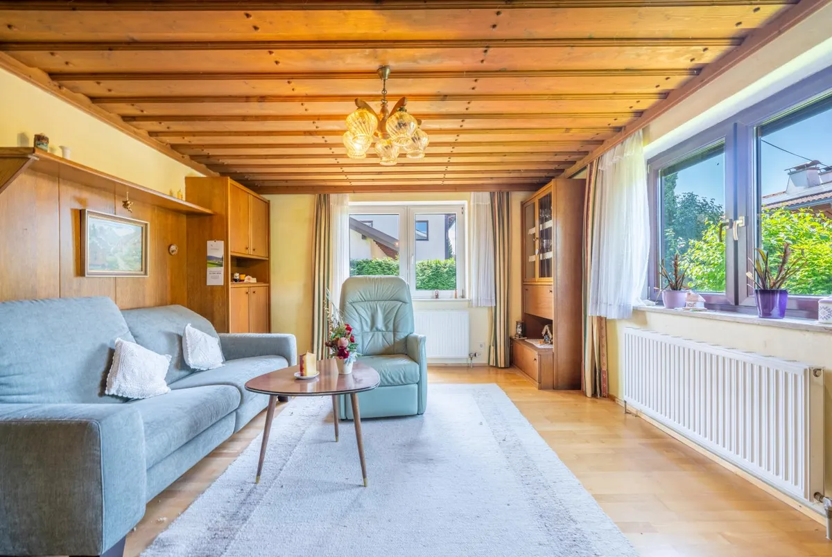 Die perfekte Chance - Einfamilienhaus mit schönem Garten und Potential – pohled 3