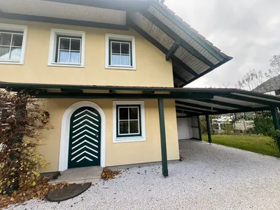 5-Zimmer-Haus kaufen in Vöcklabruck – 246 m², € 1.400.000 – Bild 1 von 8