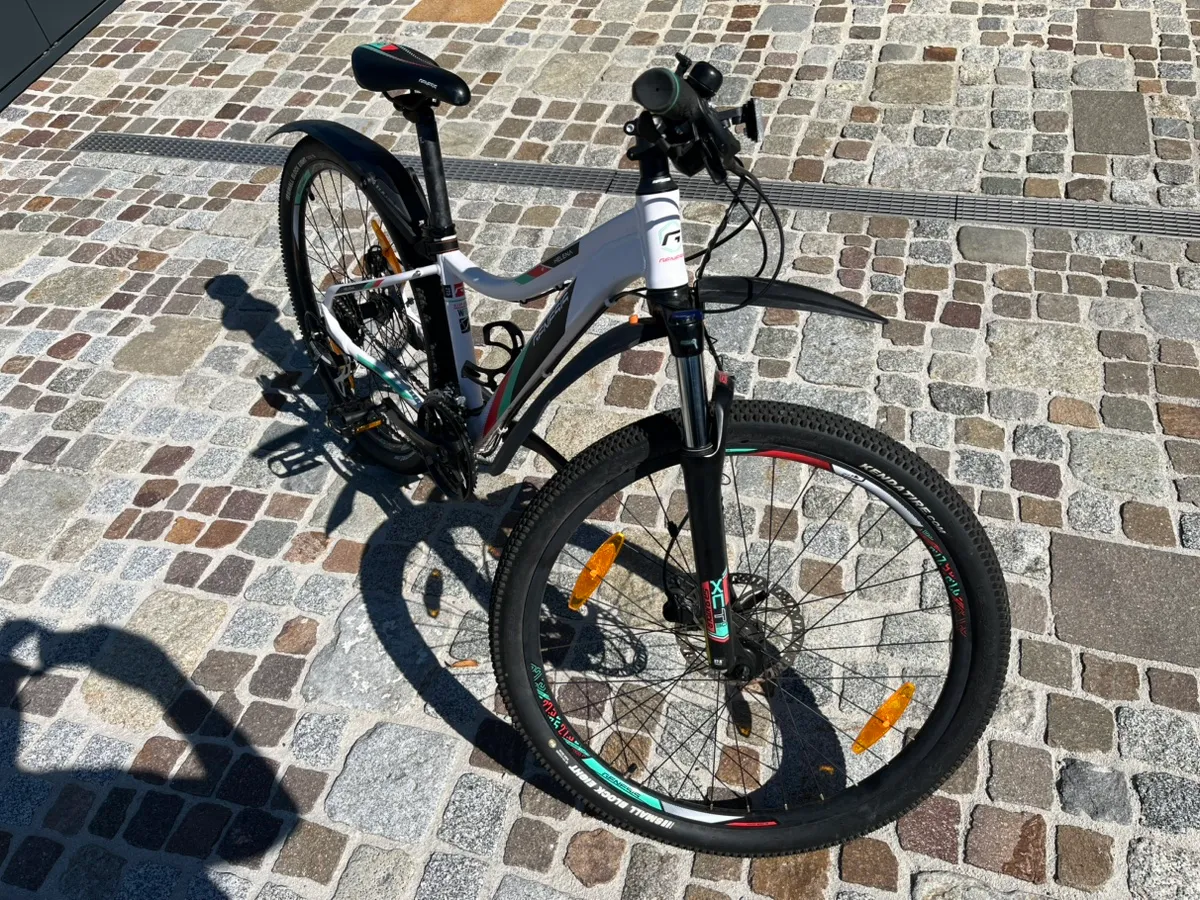 woom.fahrrad Woom EXPLORE 5 Gen.H (7–11 yrs) 24″ – Stajvelo Metal Gear Solid 3 NO SHIP: GA and the bike switches Schutzblech-Set:Ohne Schutzbleche